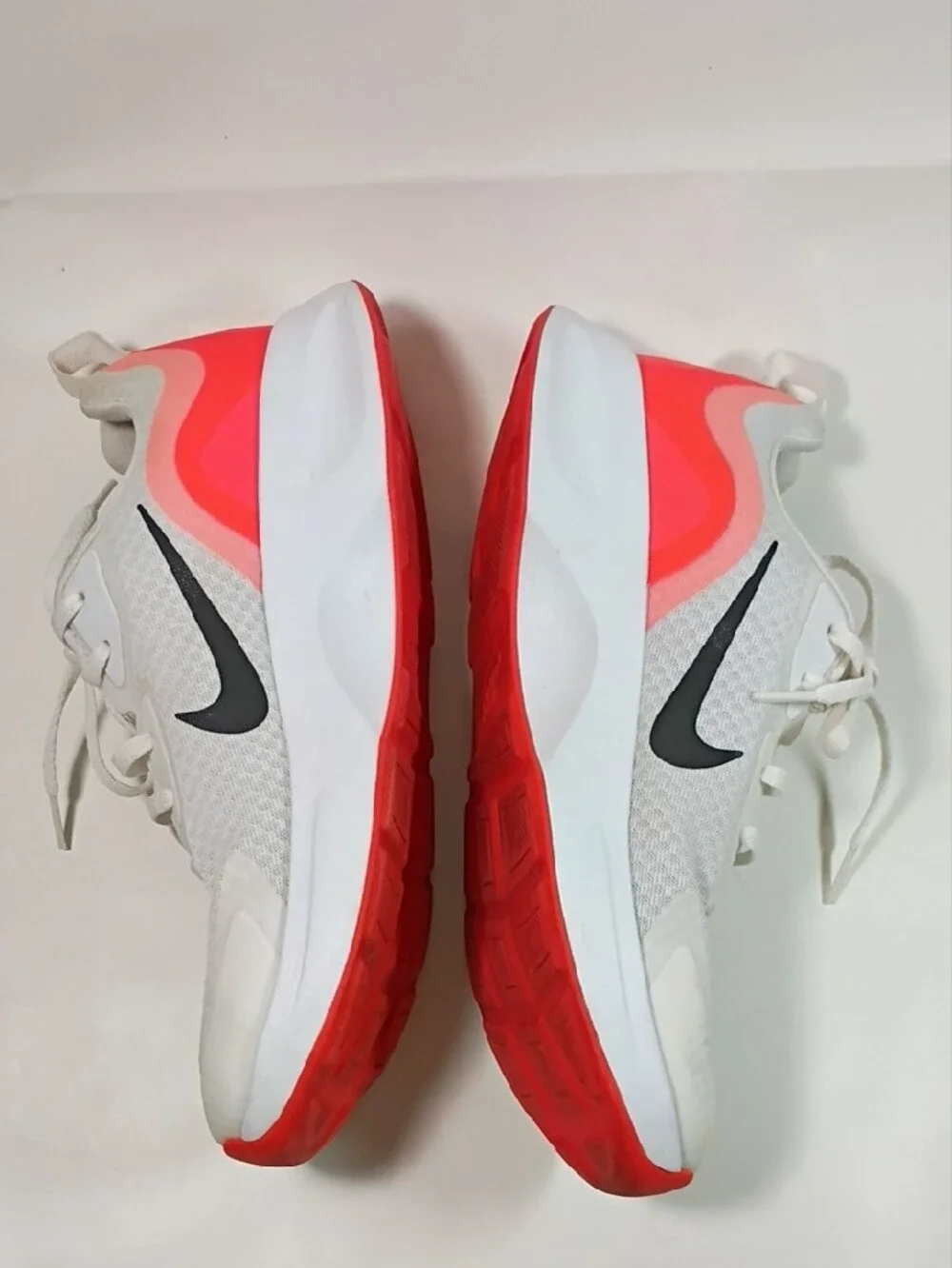 Nike breathable white